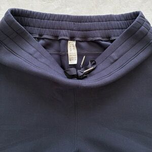 SPANX Air Essentials Tapered Pants in Navy Blue, Size Medium